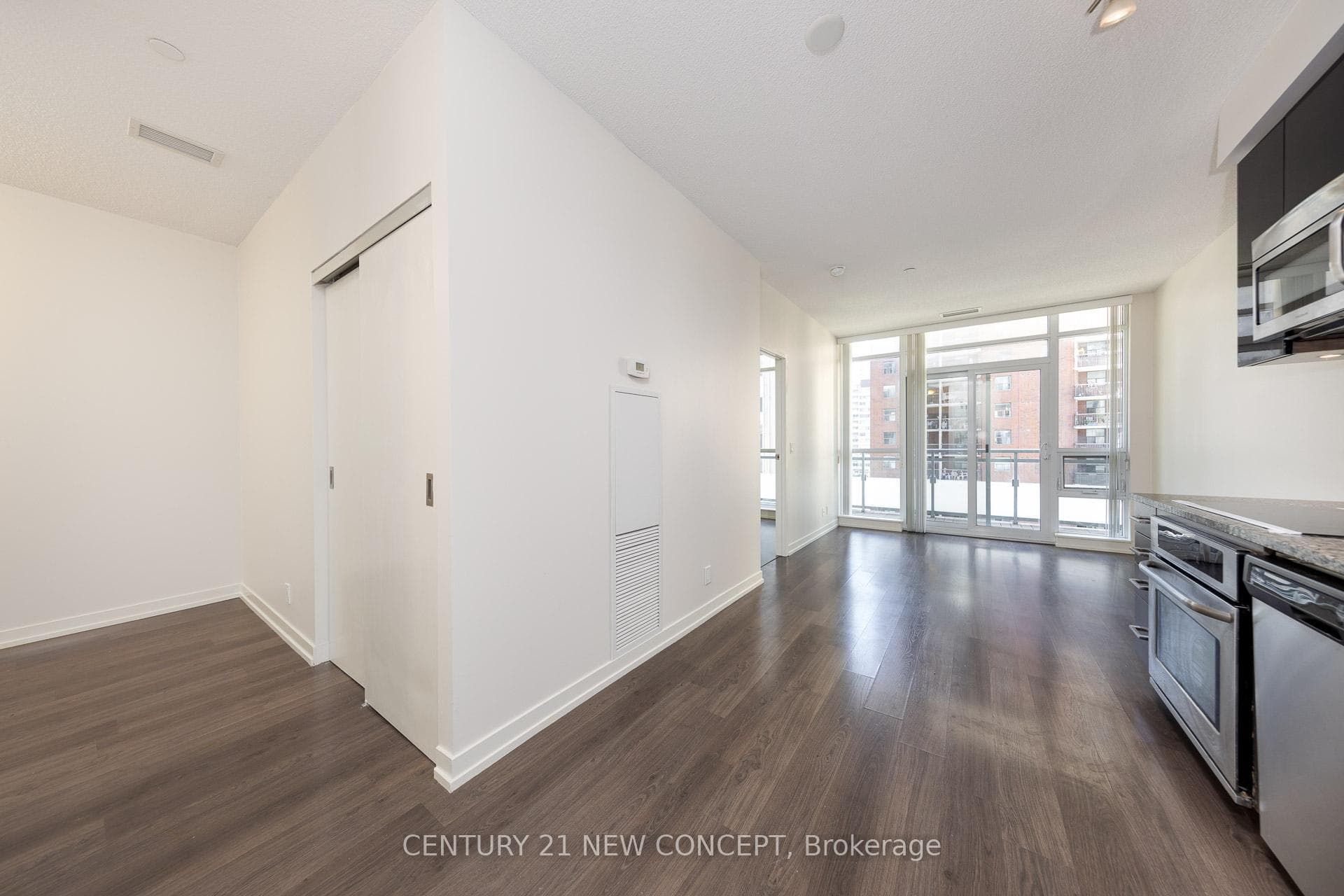 98 Lillian Street Unit 413 photo 26