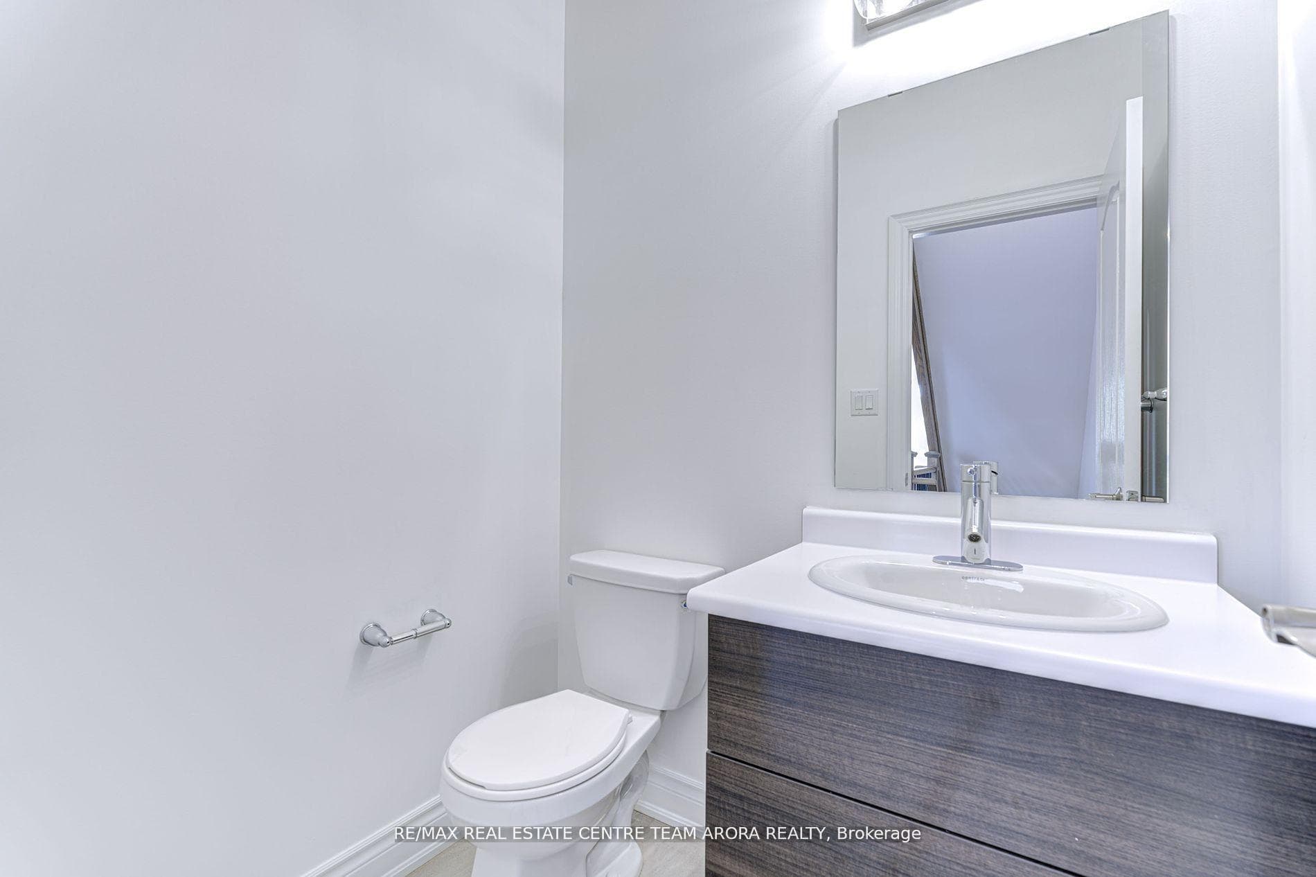 8585 Financial Drive photo 23
