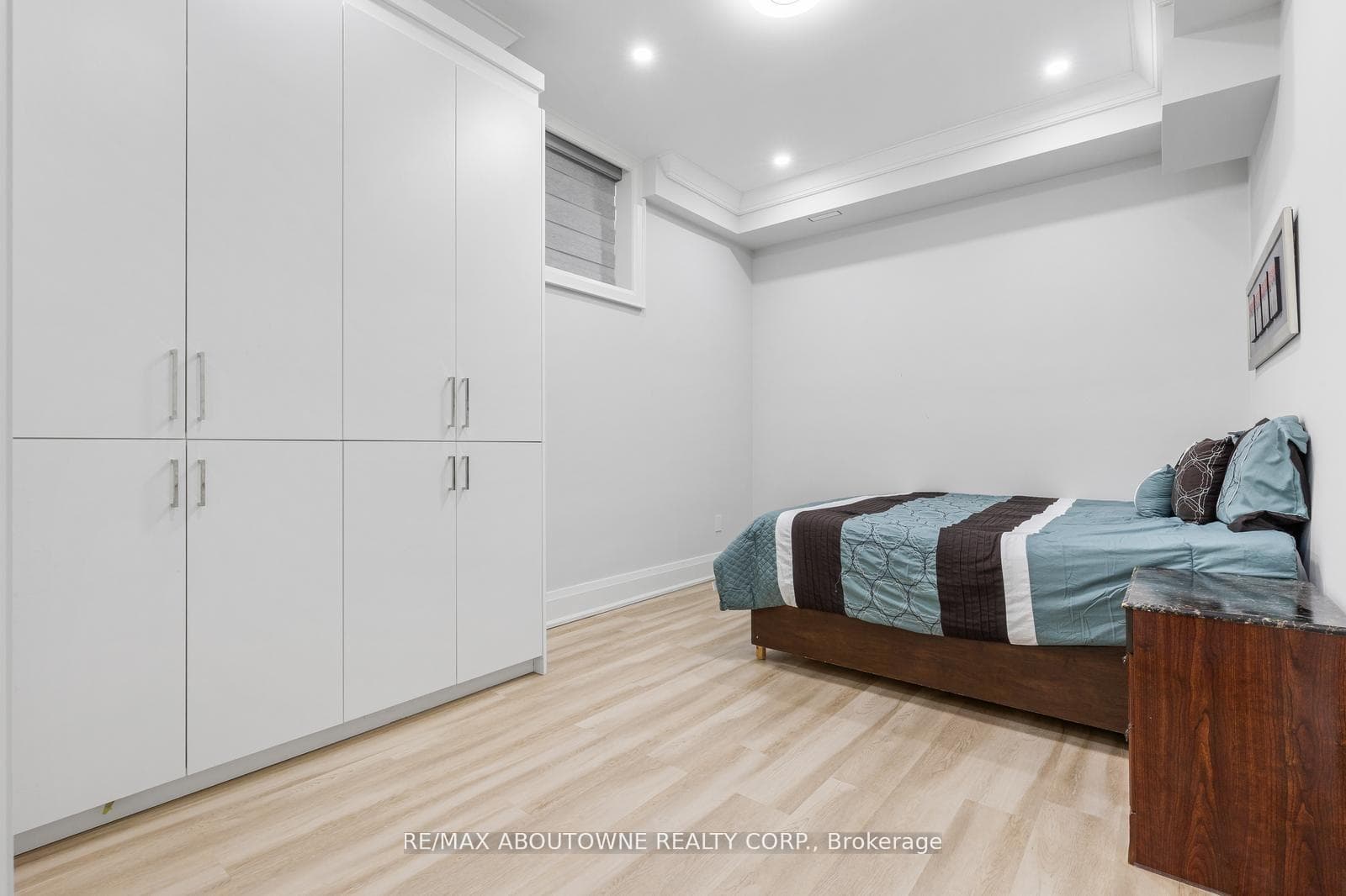 455 Samford Place photo 42