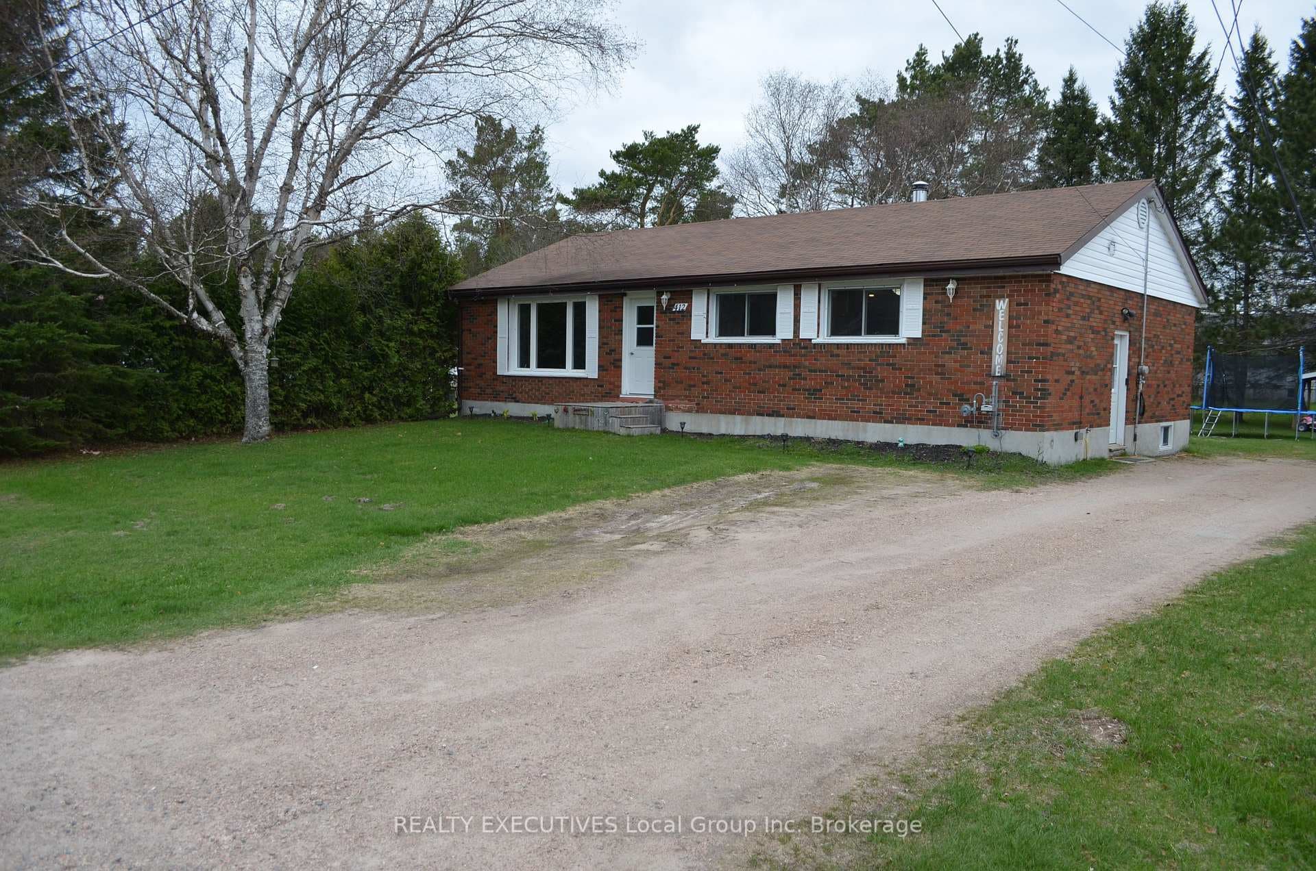 412 Sweezy Street photo 46