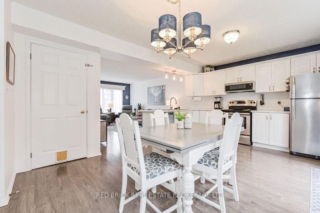 379 Highland Road photo 11