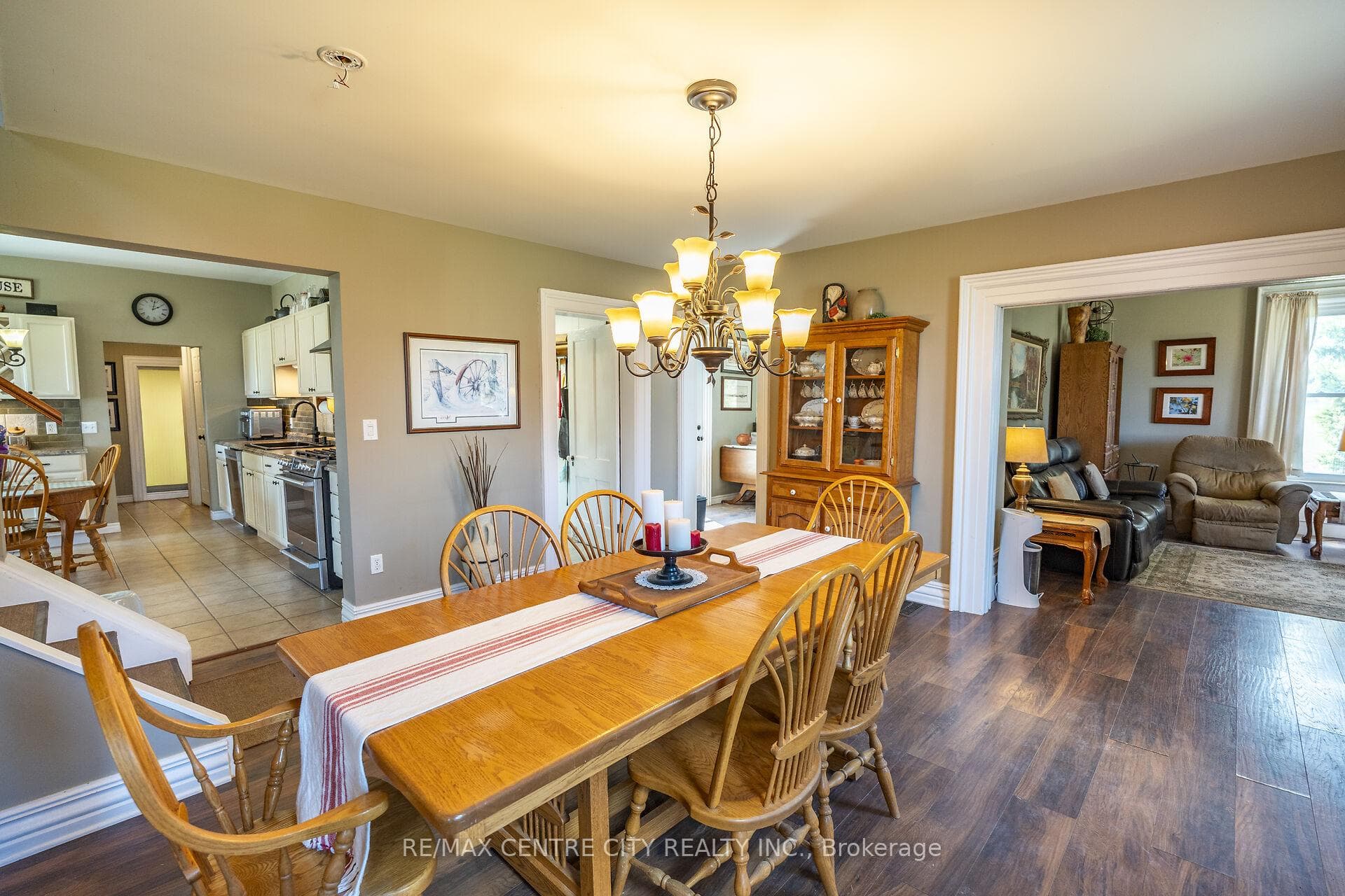 323804 Mount Elgin Road photo 21