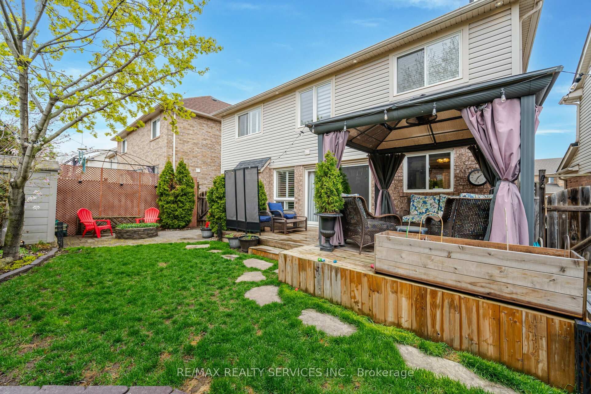 12 Teston Street photo 35