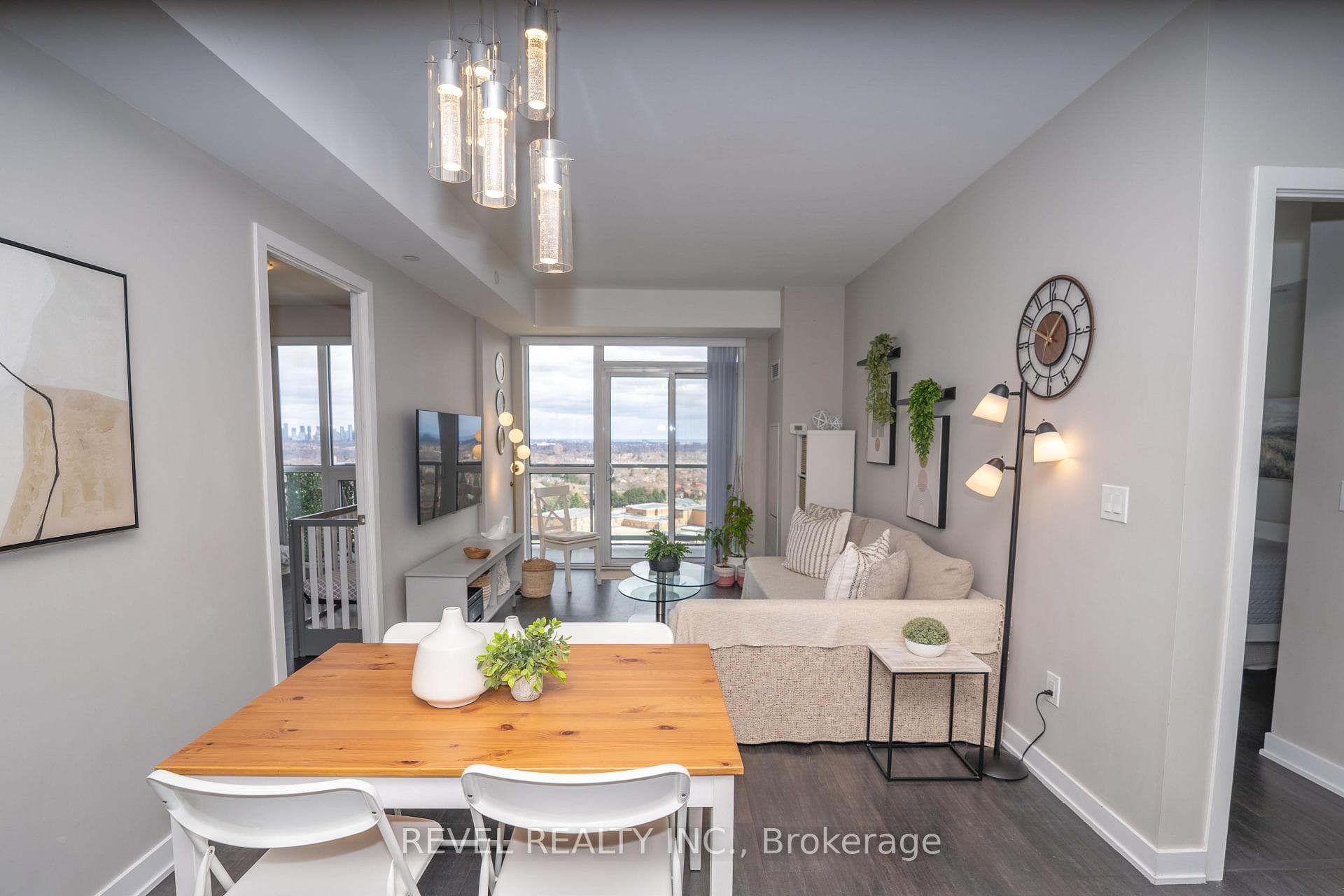4633 Glen Erin Drive Unit 1705 photo 6