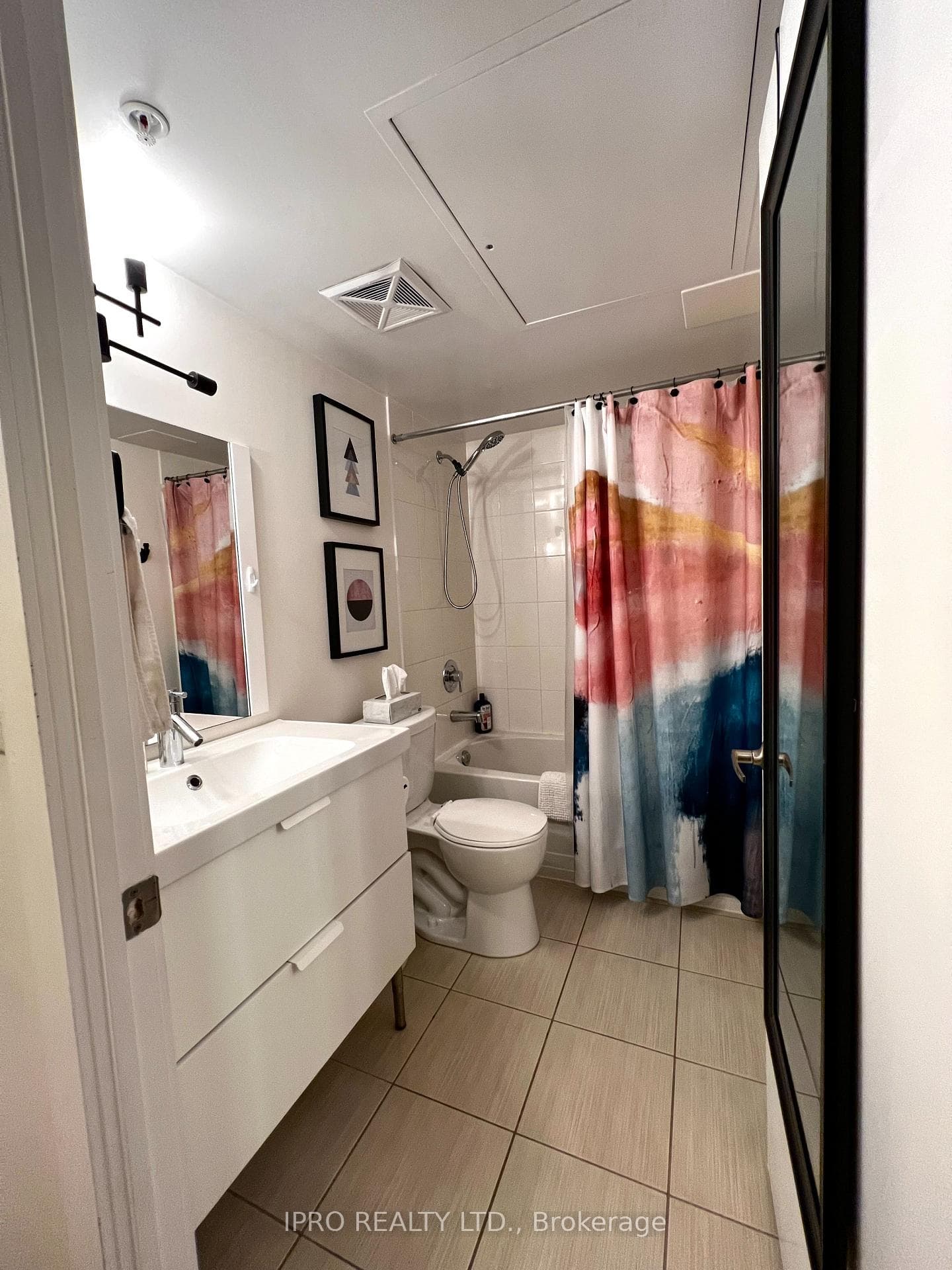 20 Joe Shuster Way Unit 1106 photo 8