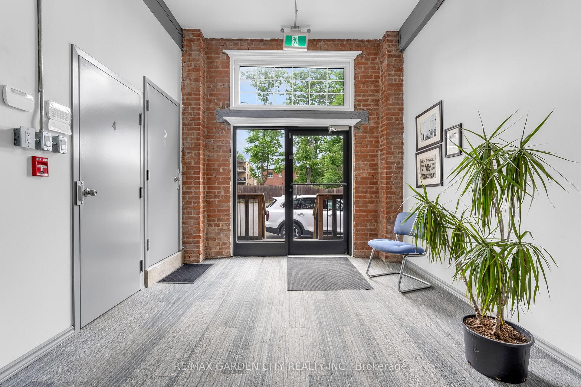 16 Myrtle Avenue Unit 9B photo 2