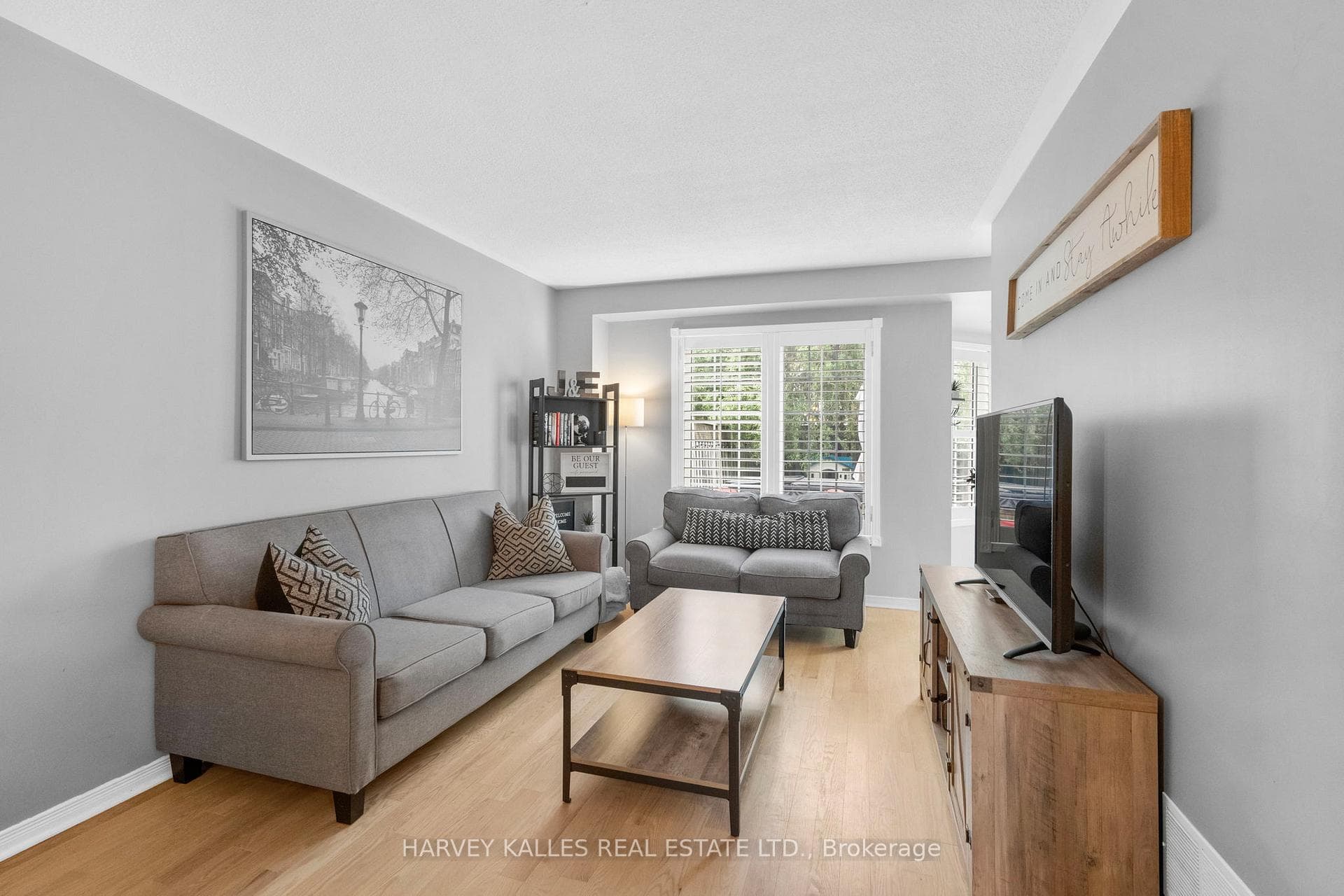 1 Hirst Avenue photo 10