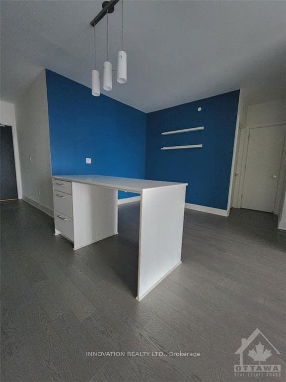 255 BAY Street Unit 1601 photo 14