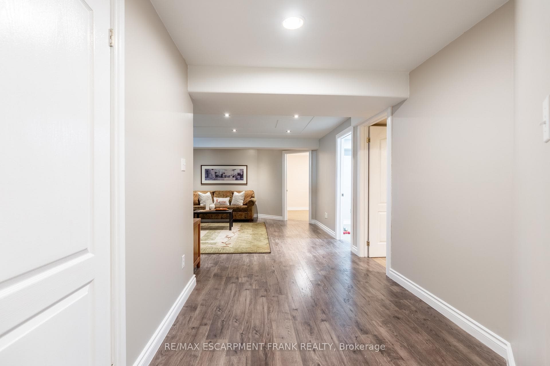 35 Ashwood Court photo 23