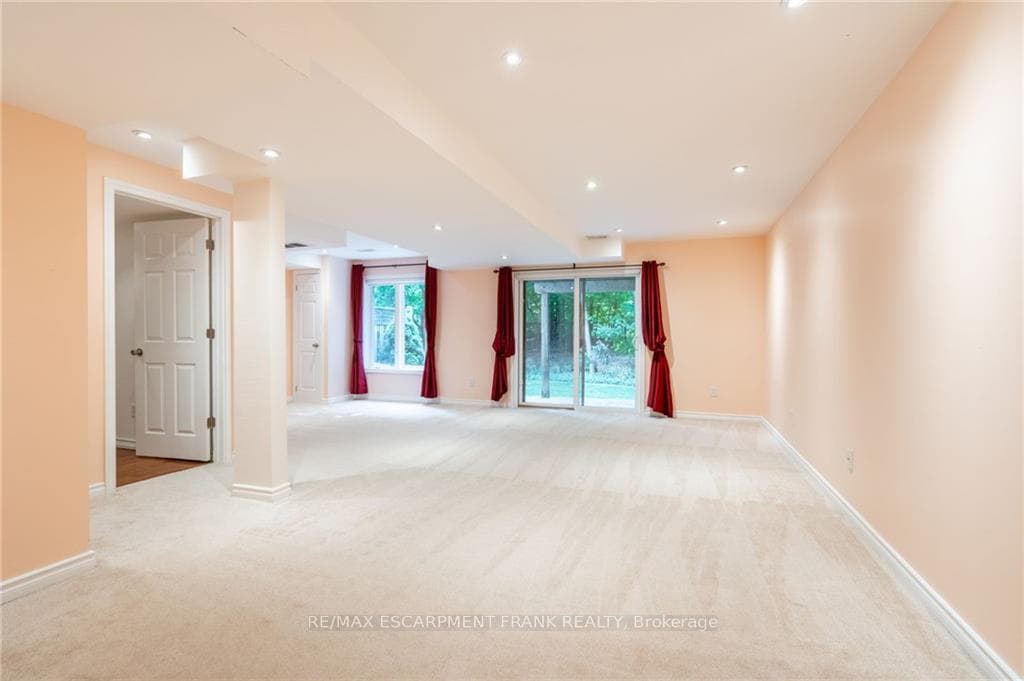 50 Grovetree Trail photo 28