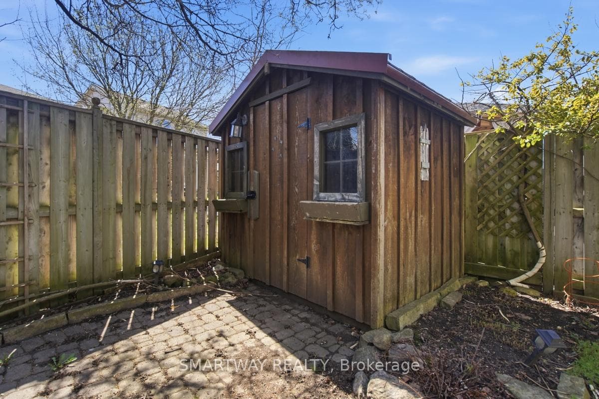 646 Ridgeview Drive photo 37