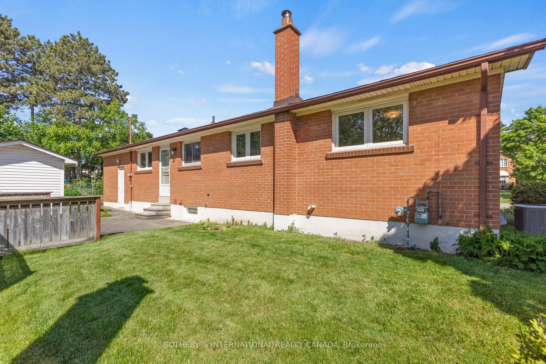 1176 Grange Road photo 25
