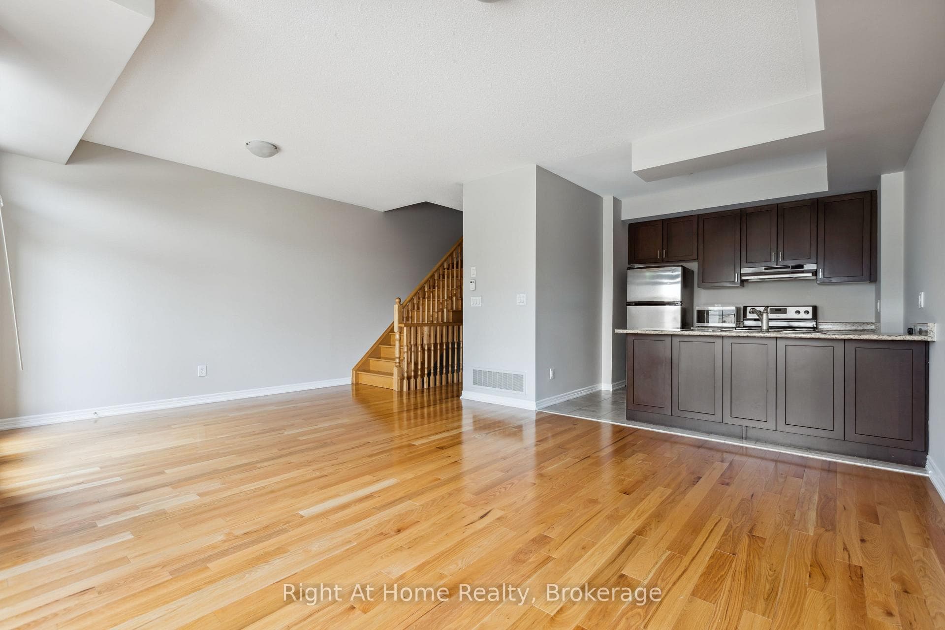 2546 GRAND OAK Trail photo 11