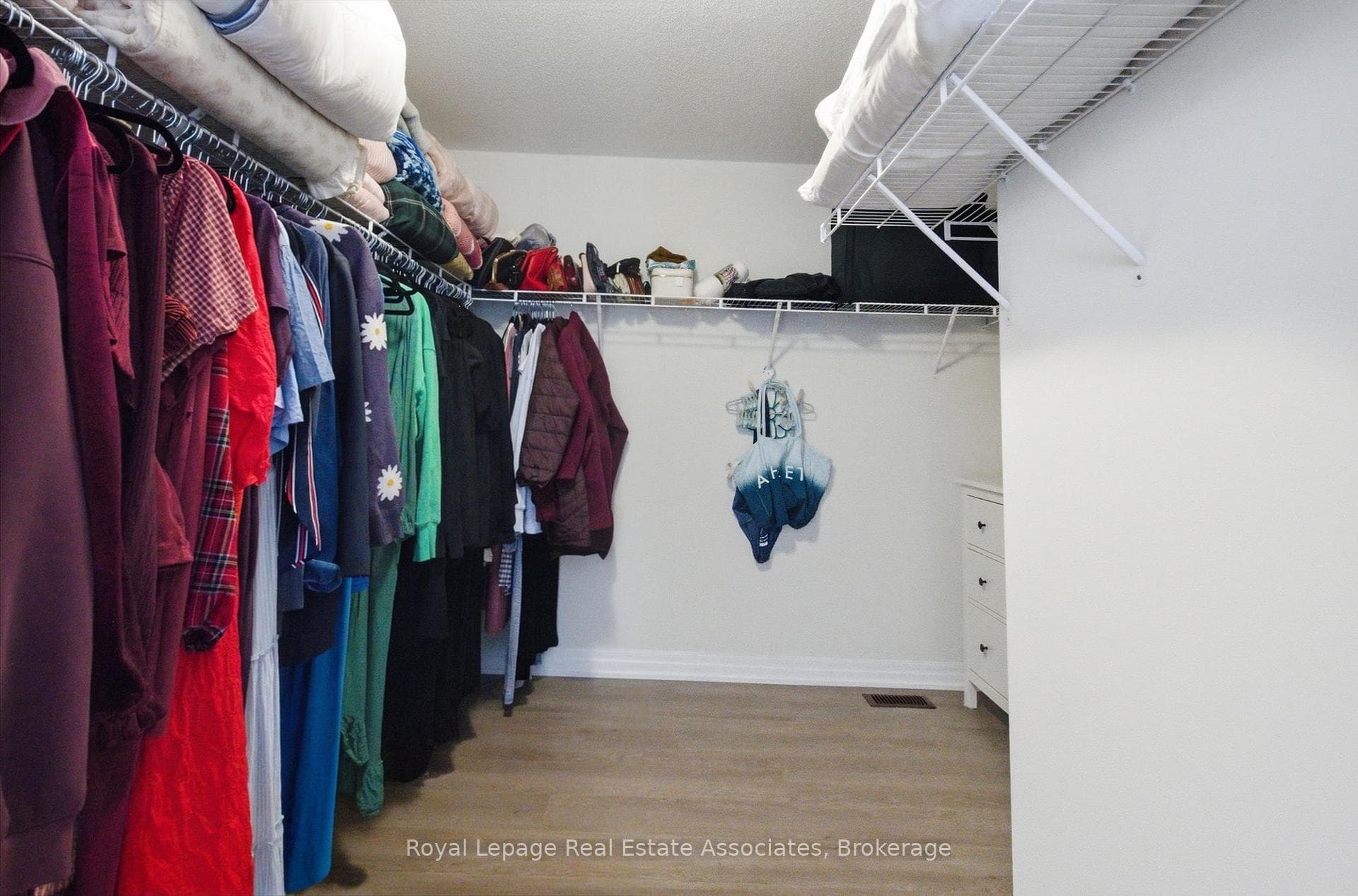 103 Northrop Avenue photo 23