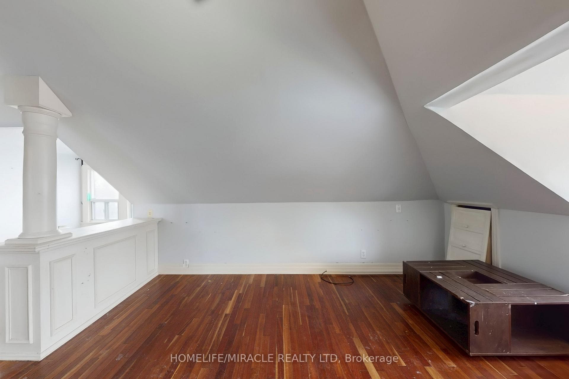 99 Adelaide Avenue photo 41