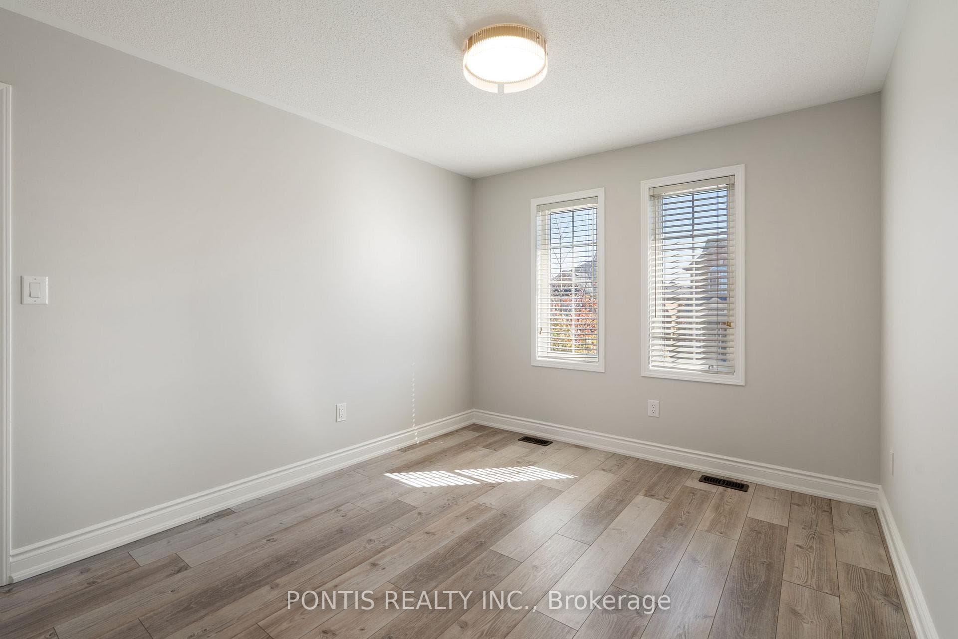 44 DAMATTA Drive photo 32