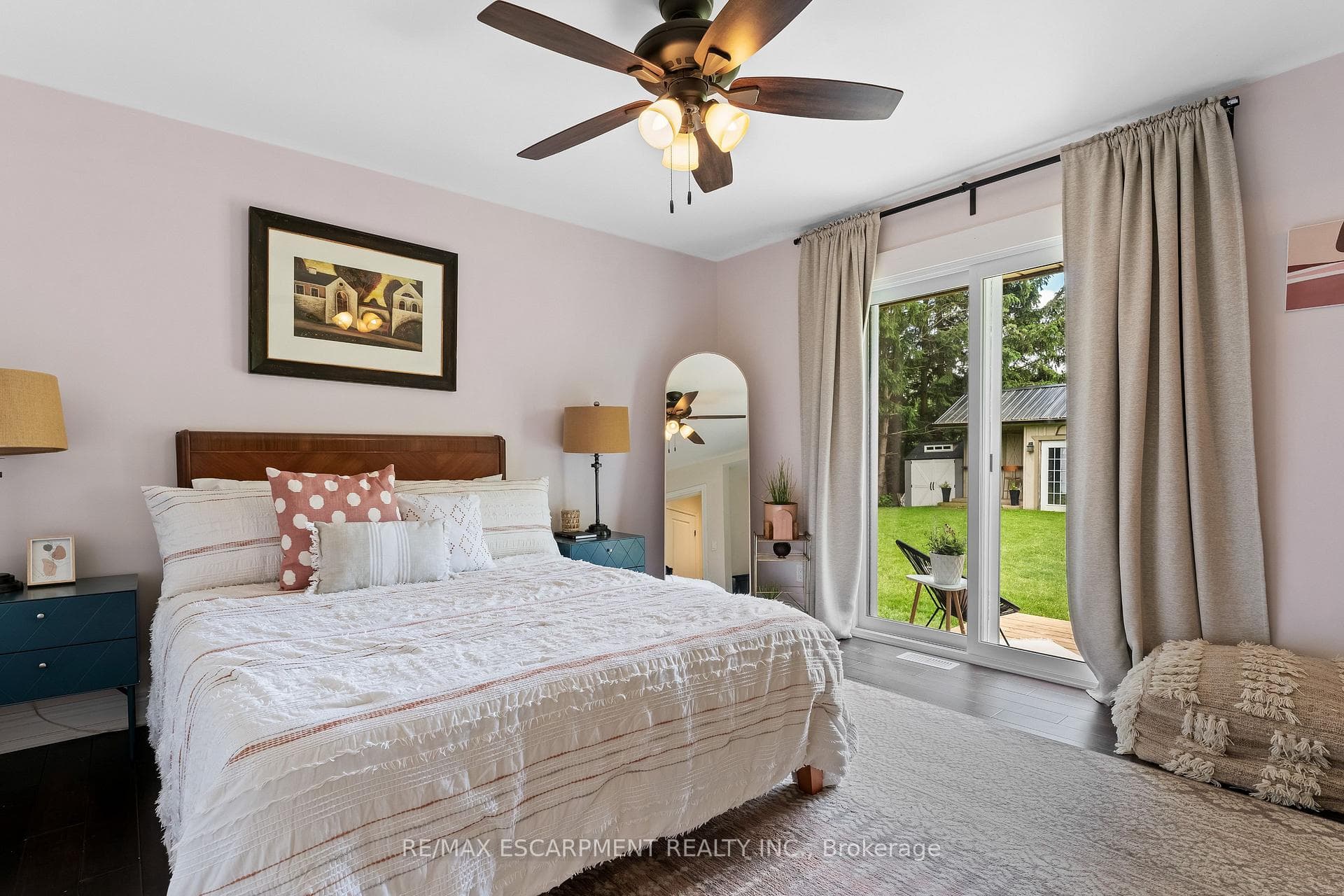 223 Lynden Road photo 14