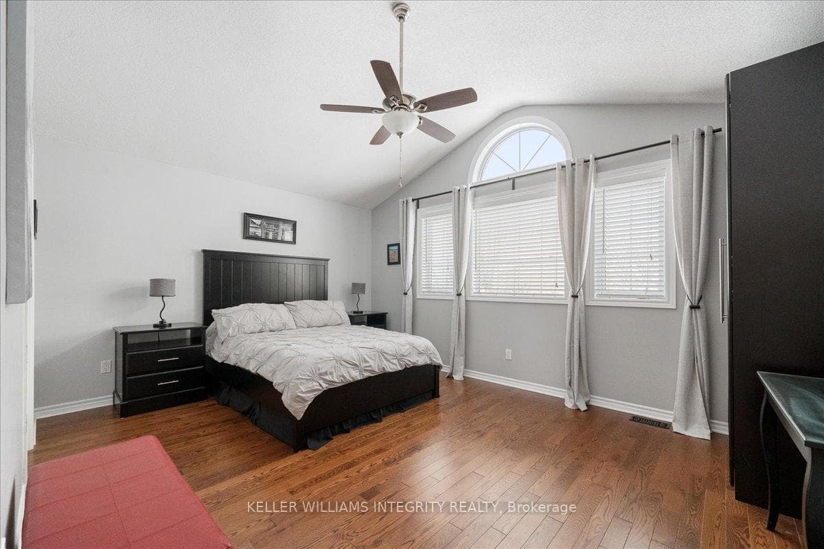 896 Gosnell Terrace photo 26