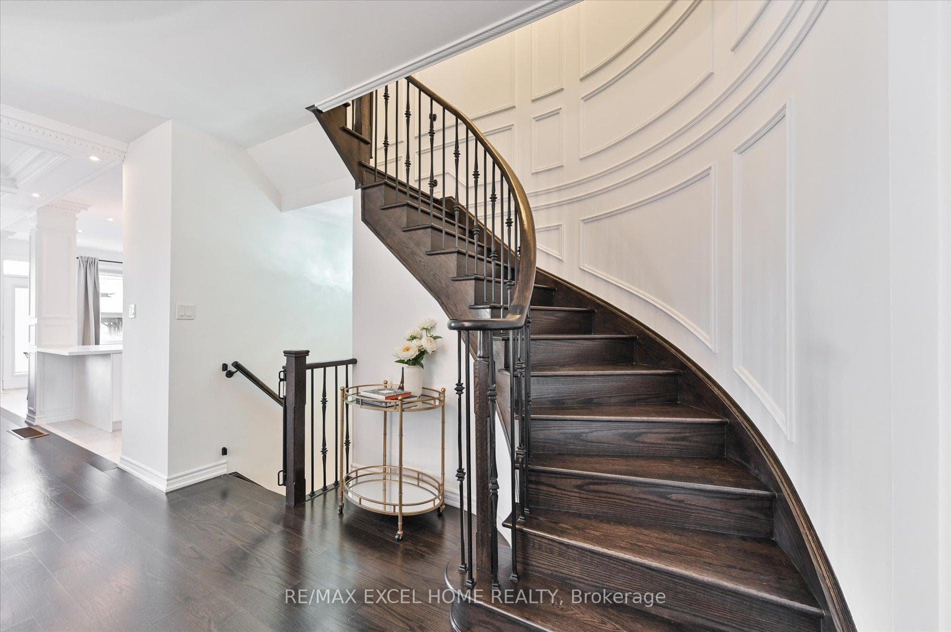 150 Holladay Drive photo 16