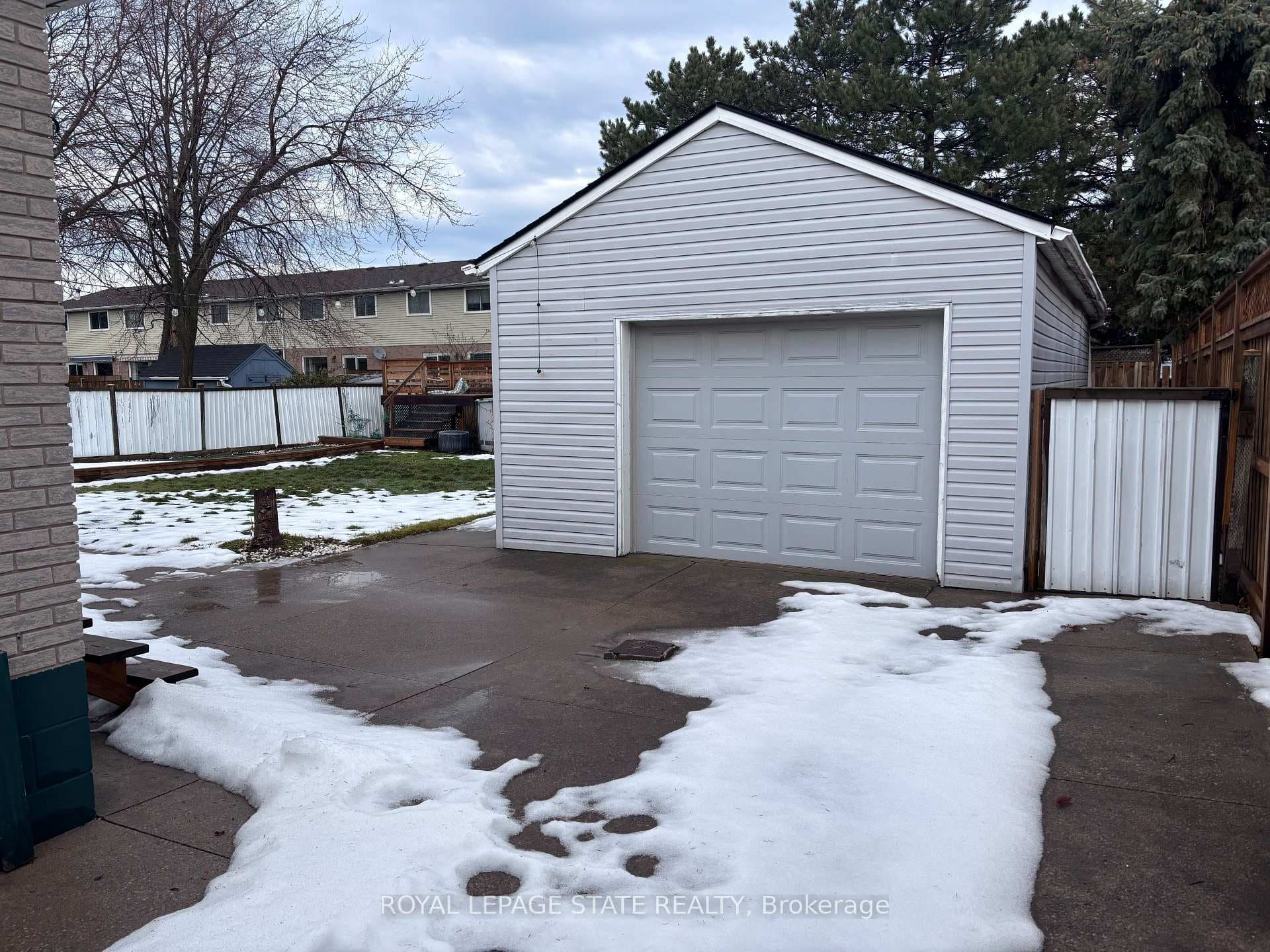 5030 Hartwood Avenue photo 23
