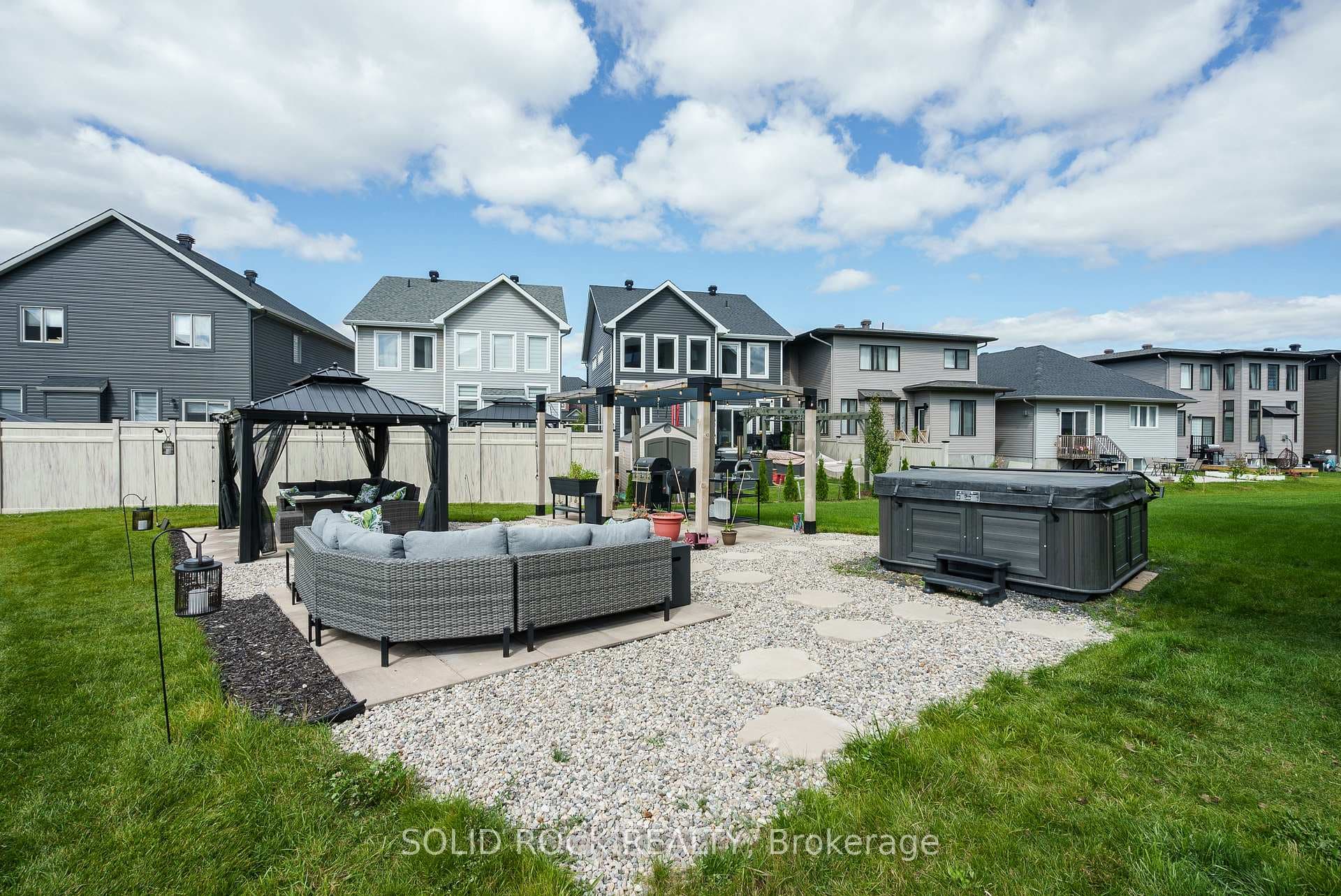335 Grackle Street photo 38