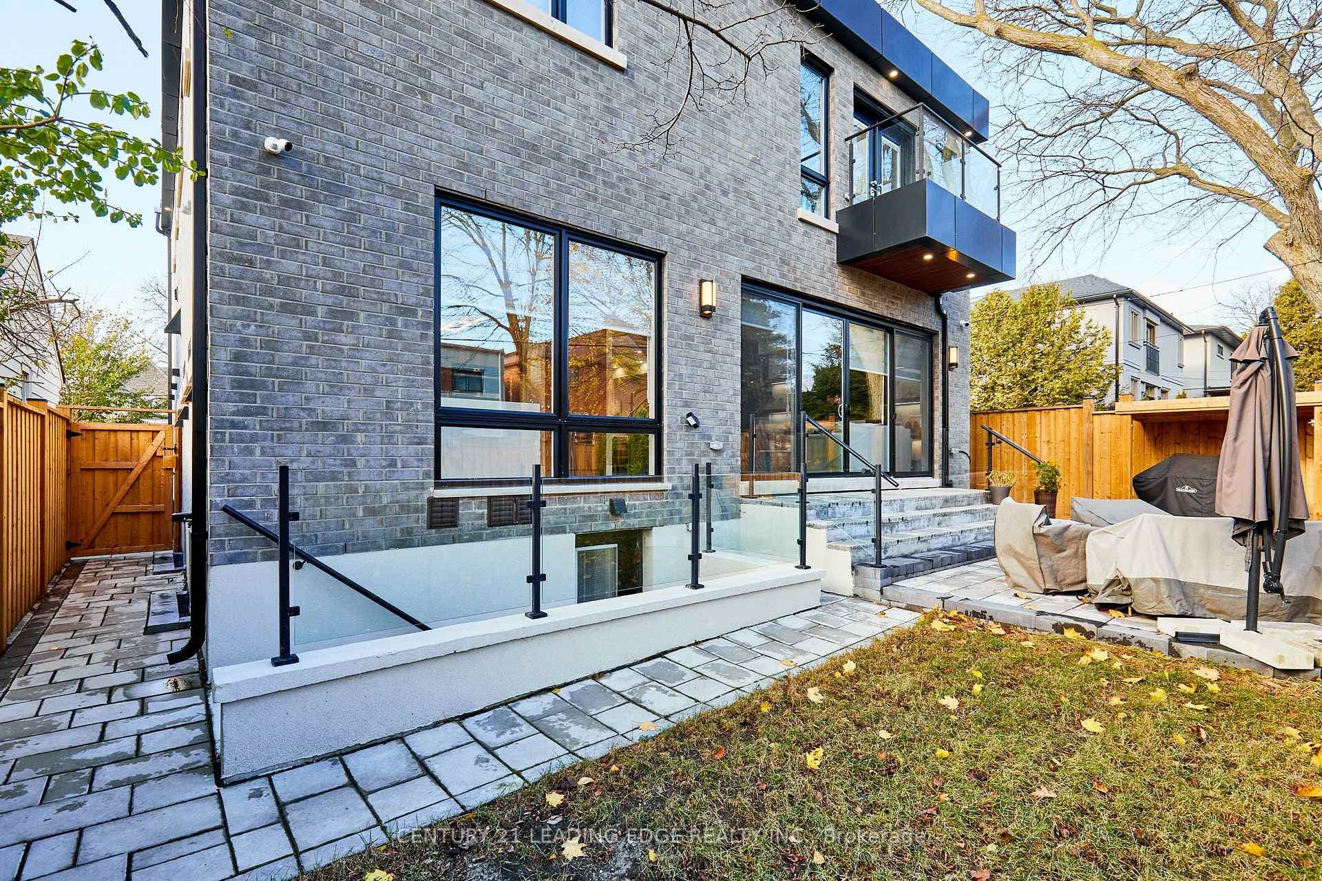 11 Brooklawn Avenue photo 6