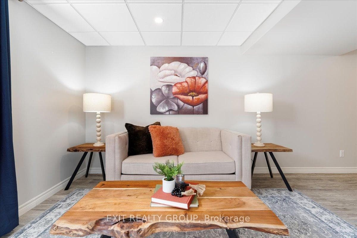 123 Sarah Court photo 32