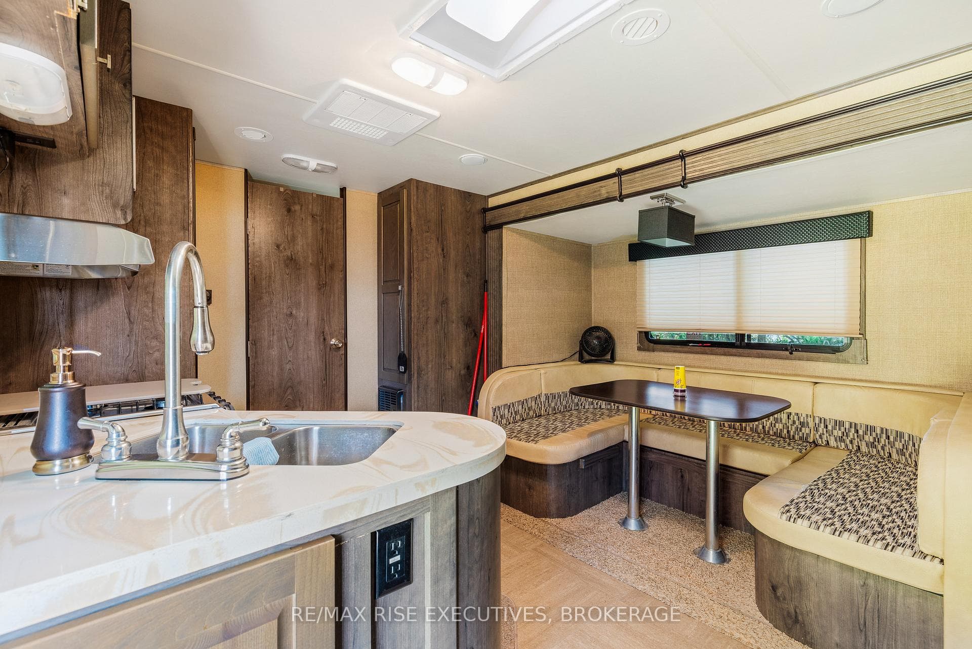 942 Teddys Lane photo 41
