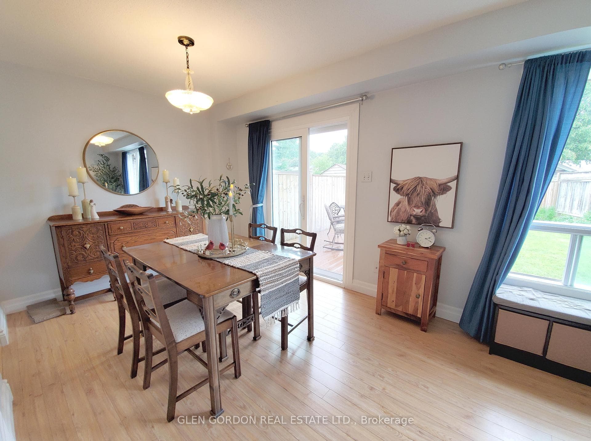 63 Caprice Crescent photo 9