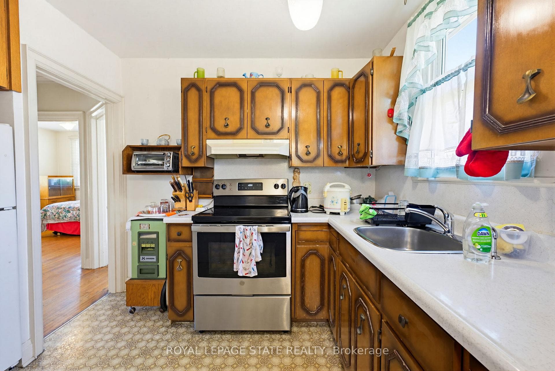 257 West 2nd Street photo 14