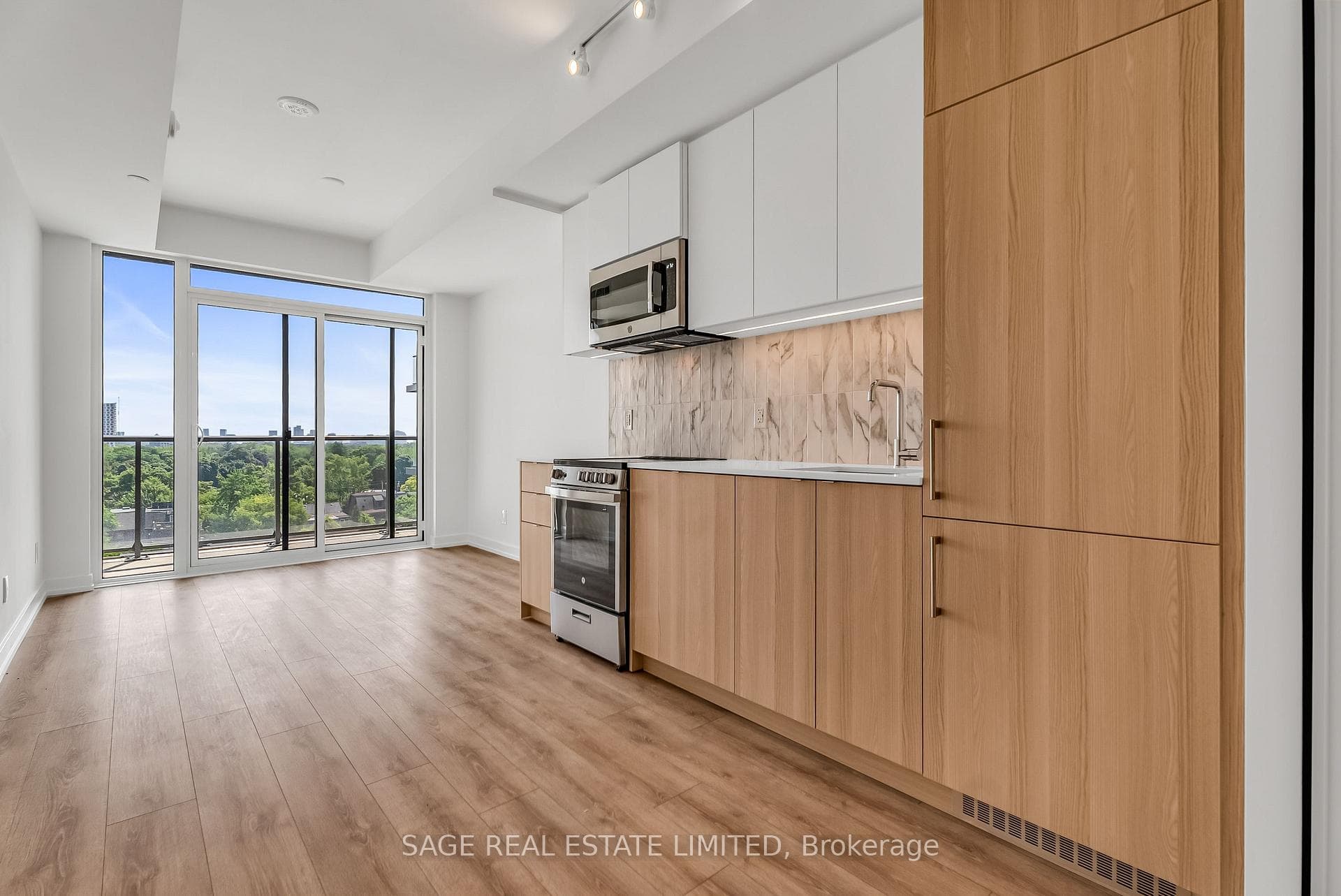 500 Dupont Street Unit 620 photo 18