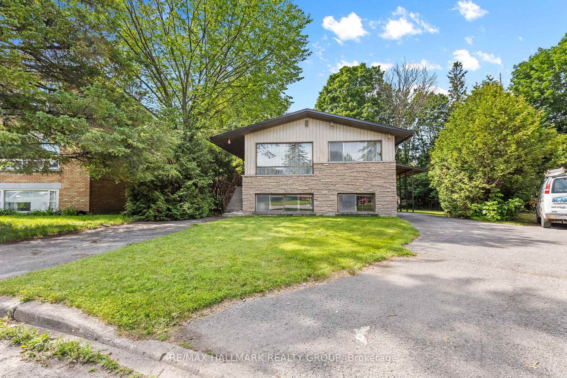 492 Vernon Avenue photo 1