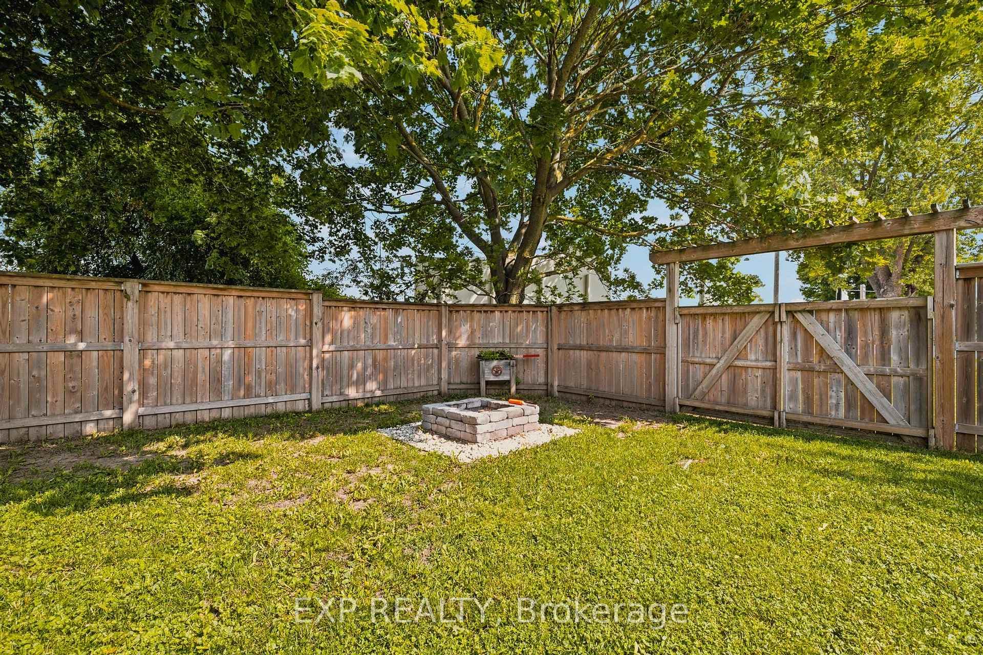 101 Tuffy MacDougall Court photo 32