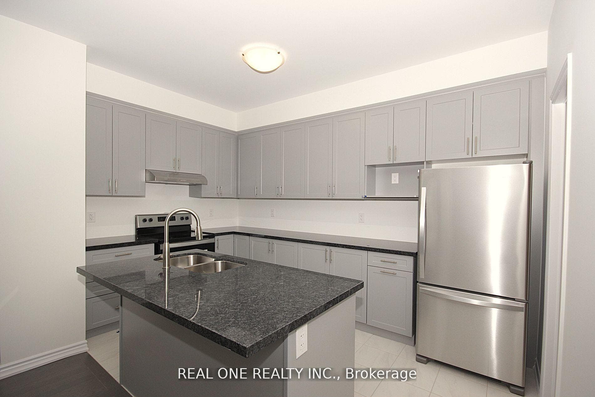 11 Gothenburg Lane photo 11