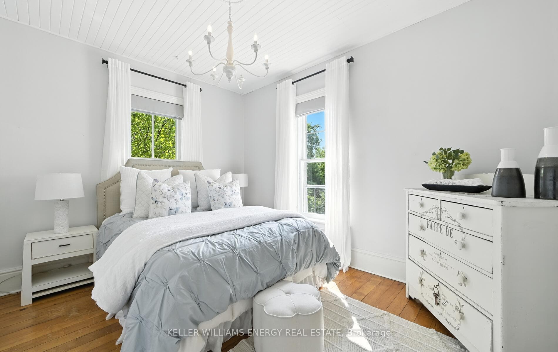27 Columbus Road photo 32