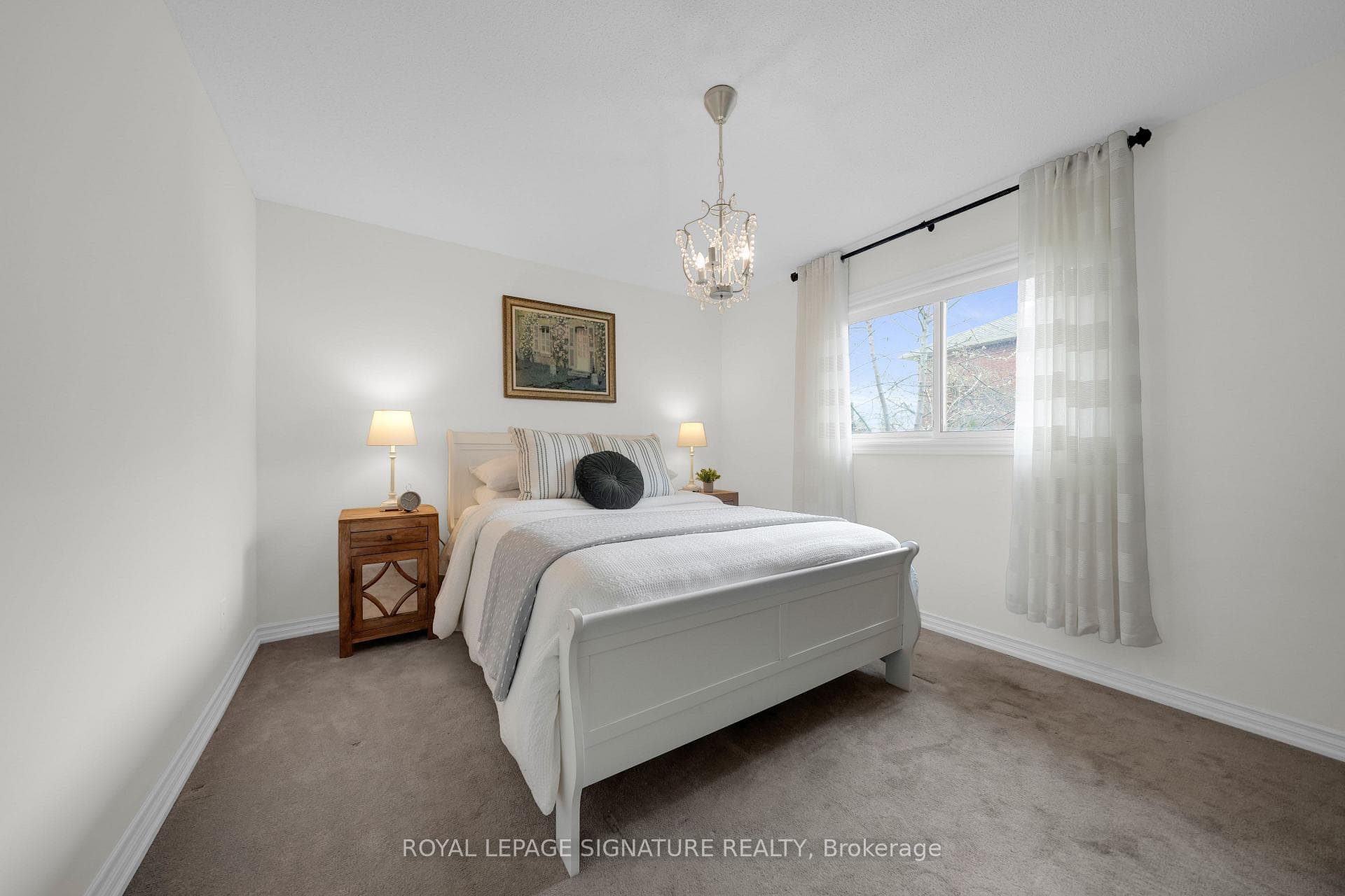 96 Wyndfield Crescent photo 10