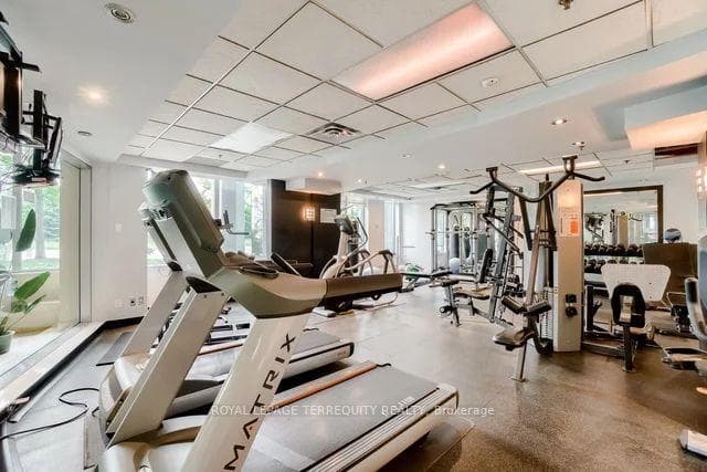 2121 LAKE SHORE Boulevard Unit 710 photo 29