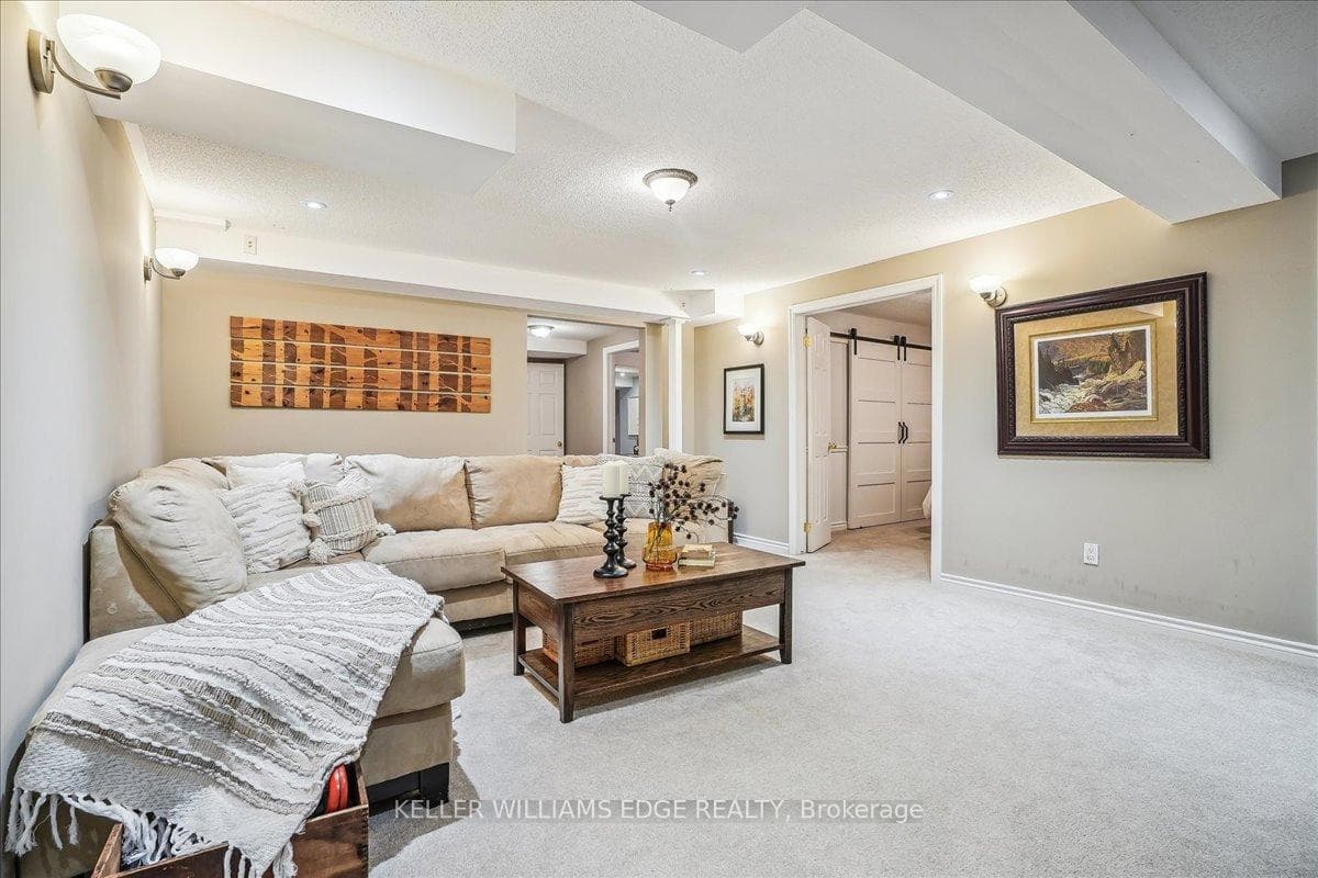 33 Pentland Road photo 30