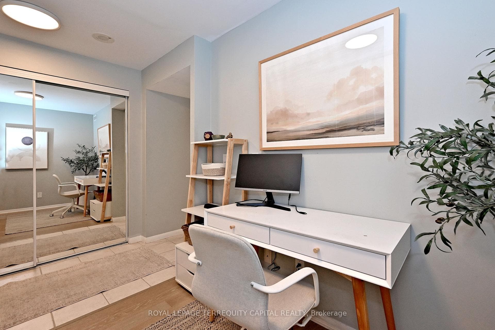 219 Fort York Boulevard Unit 405 photo 26