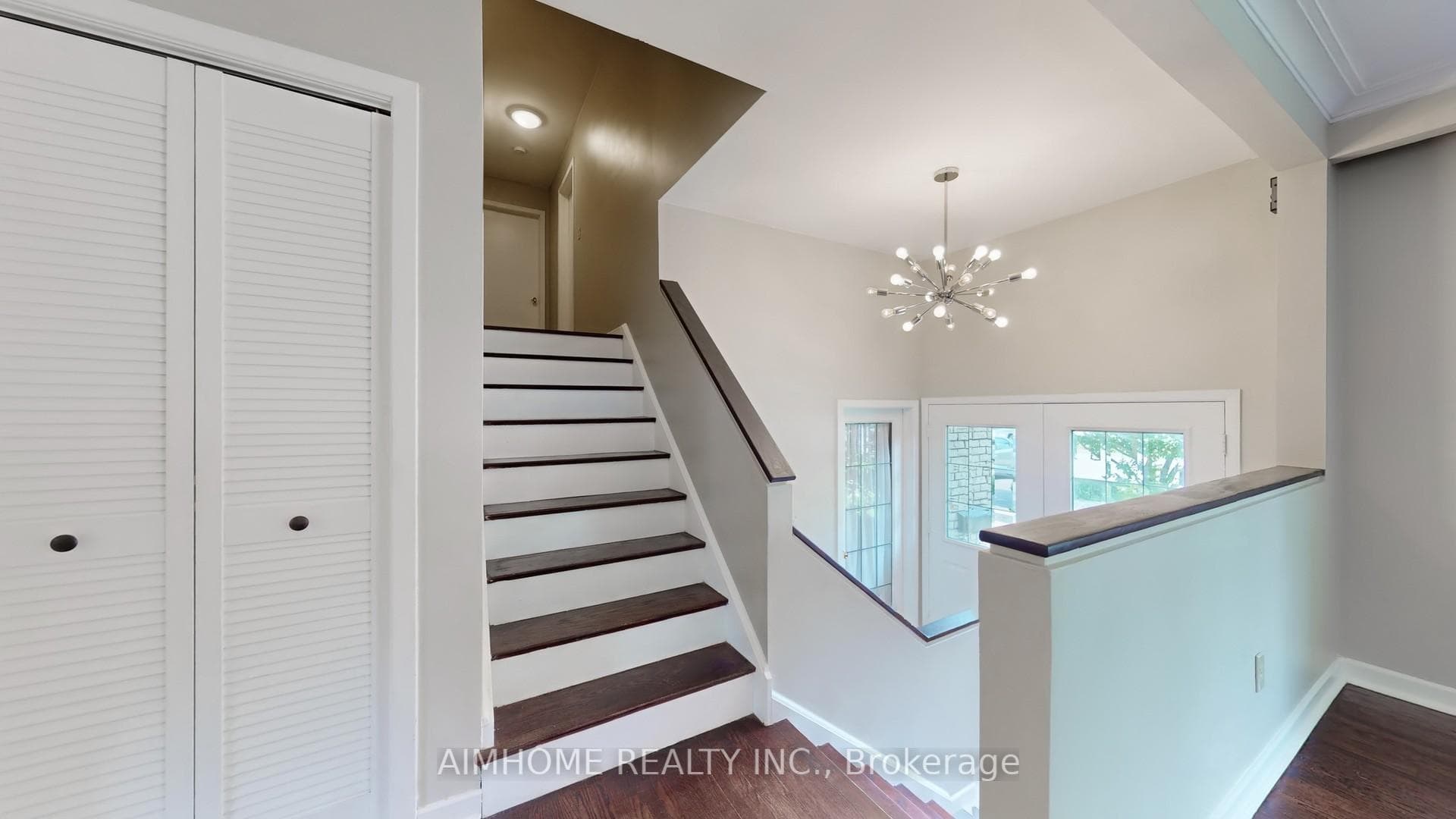 504 Fenwick Place photo 13