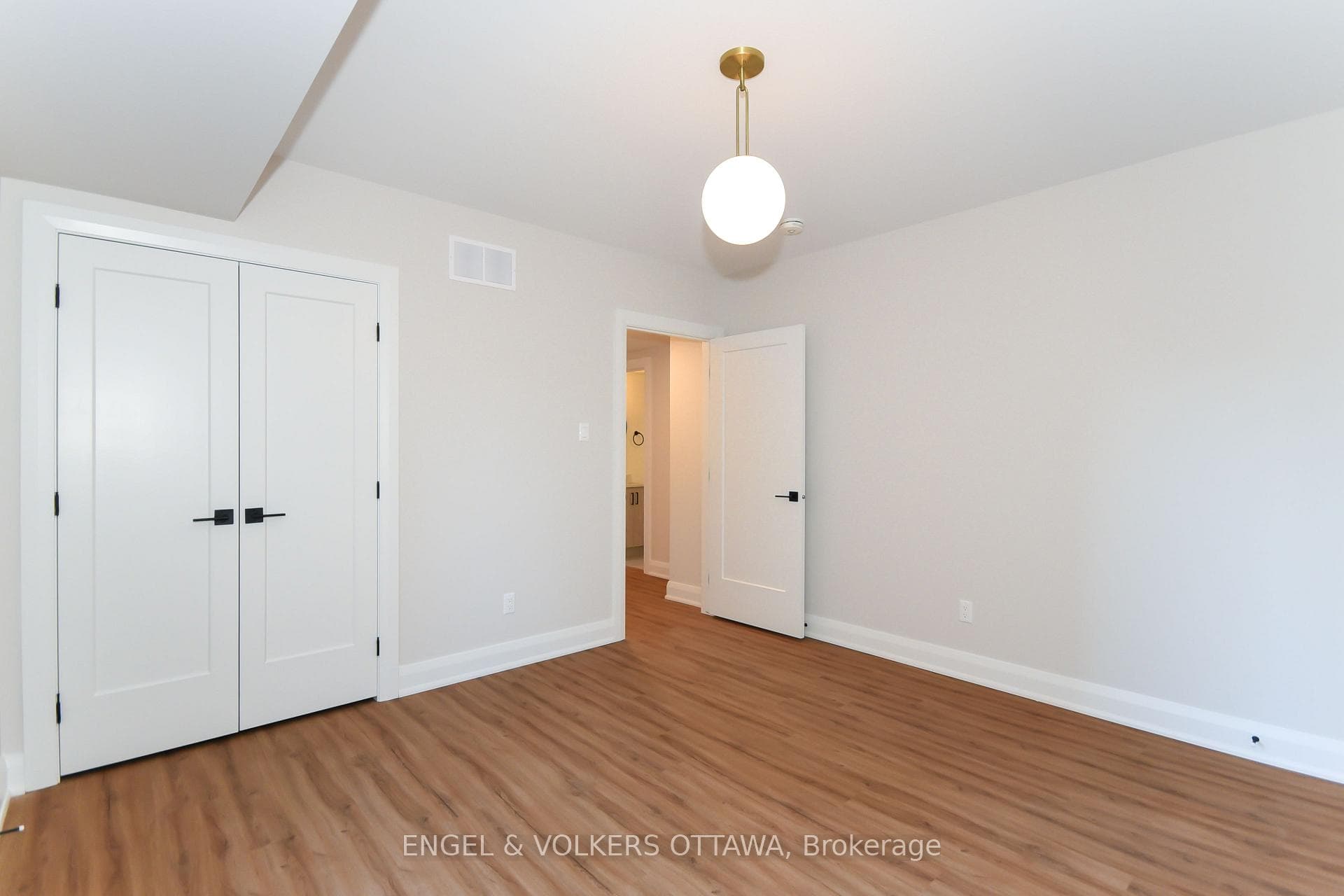 35 Monk Street Unit 6 photo 14