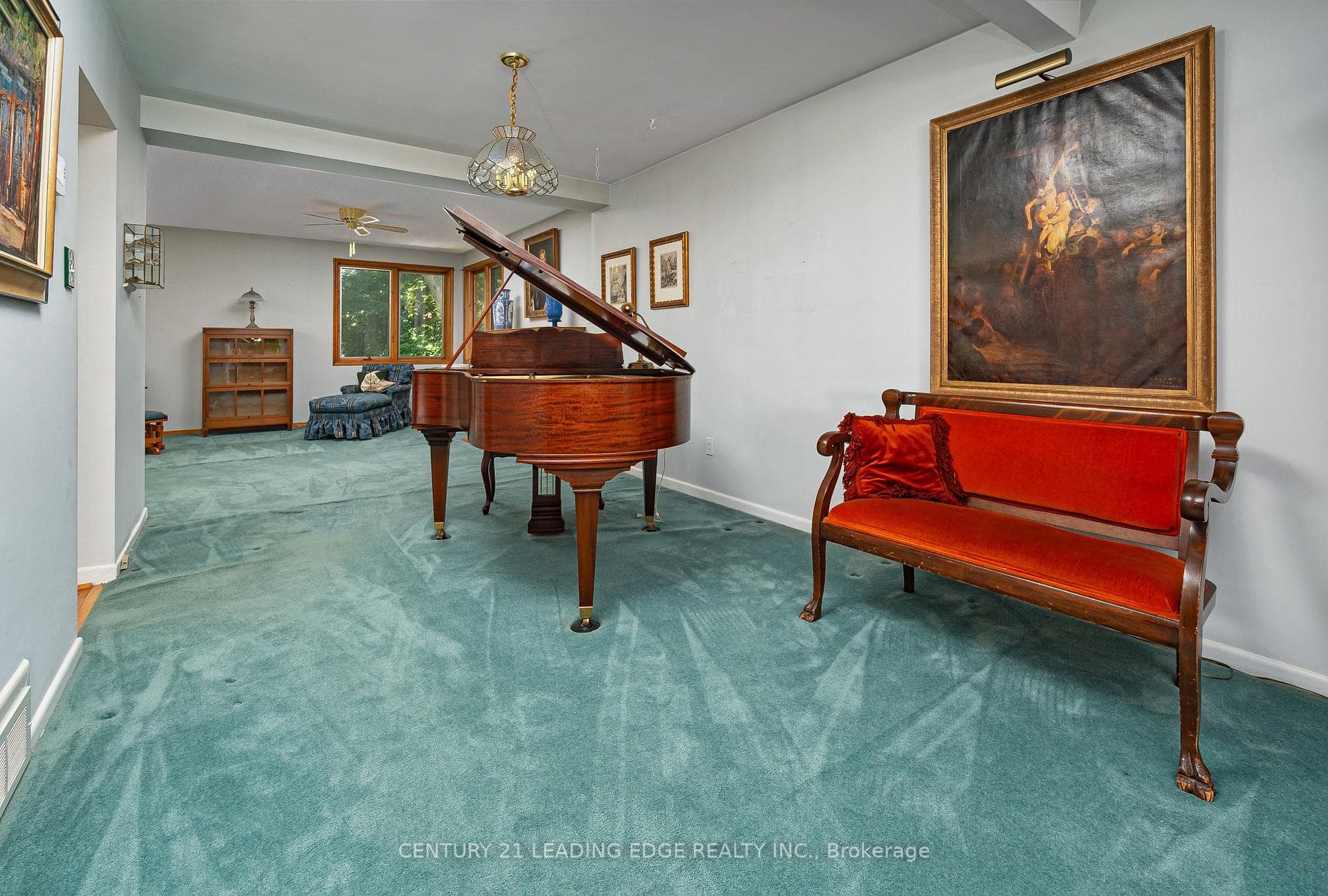 74 Lincoln Green Drive photo 6