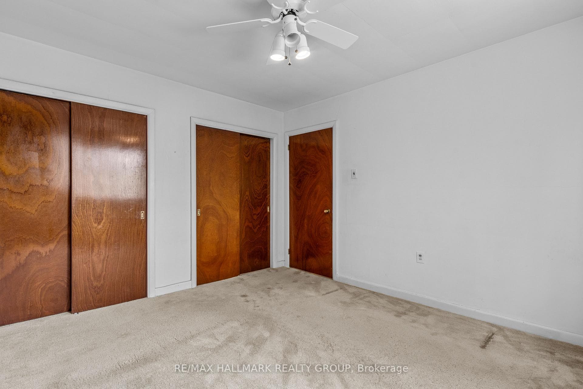 492 Vernon Avenue photo 17