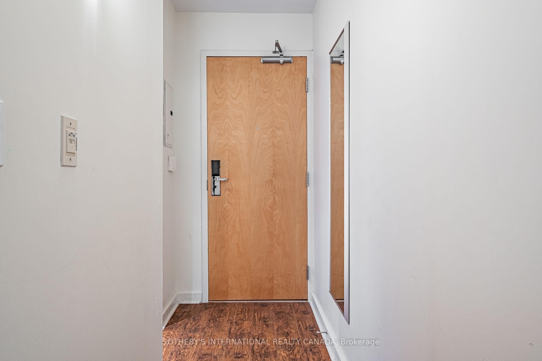 36 Blue Jays Way Unit 609 photo 2