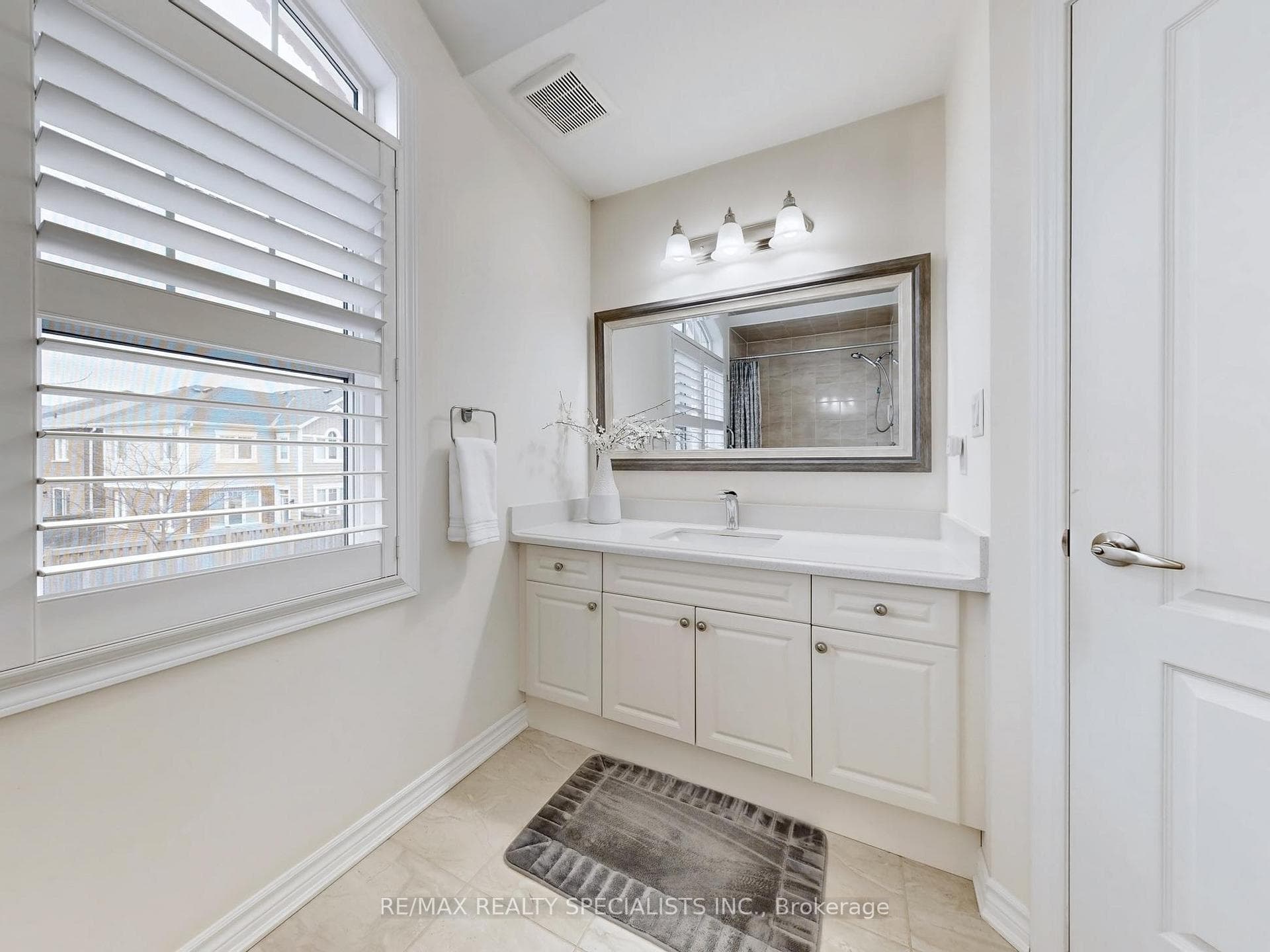 1442 Orr Terrace photo 32