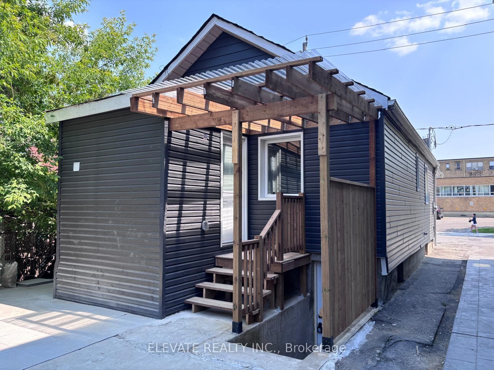 12 Rotherham Avenue Unit lower photo 12
