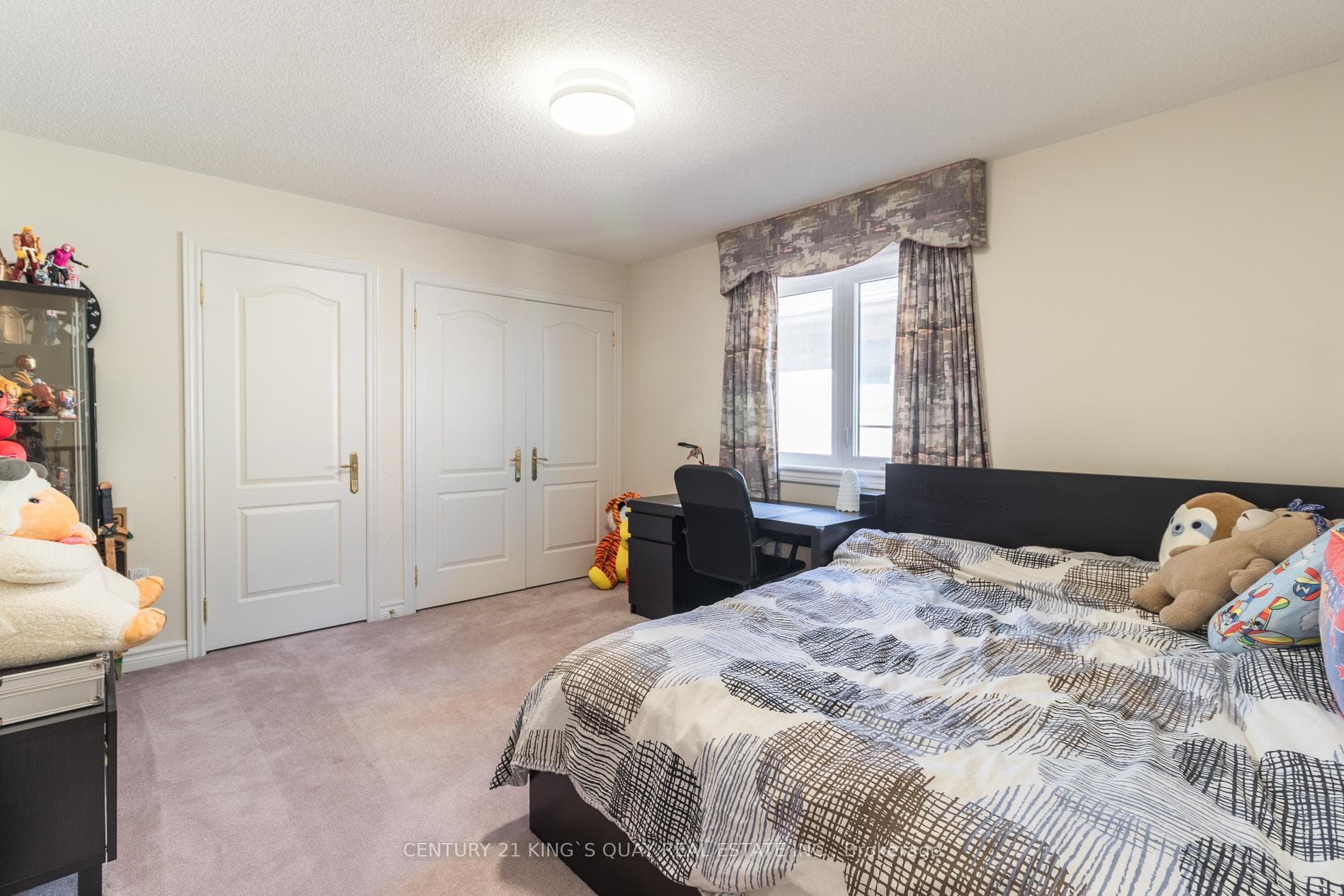 71 Kingmount Crescent photo 26