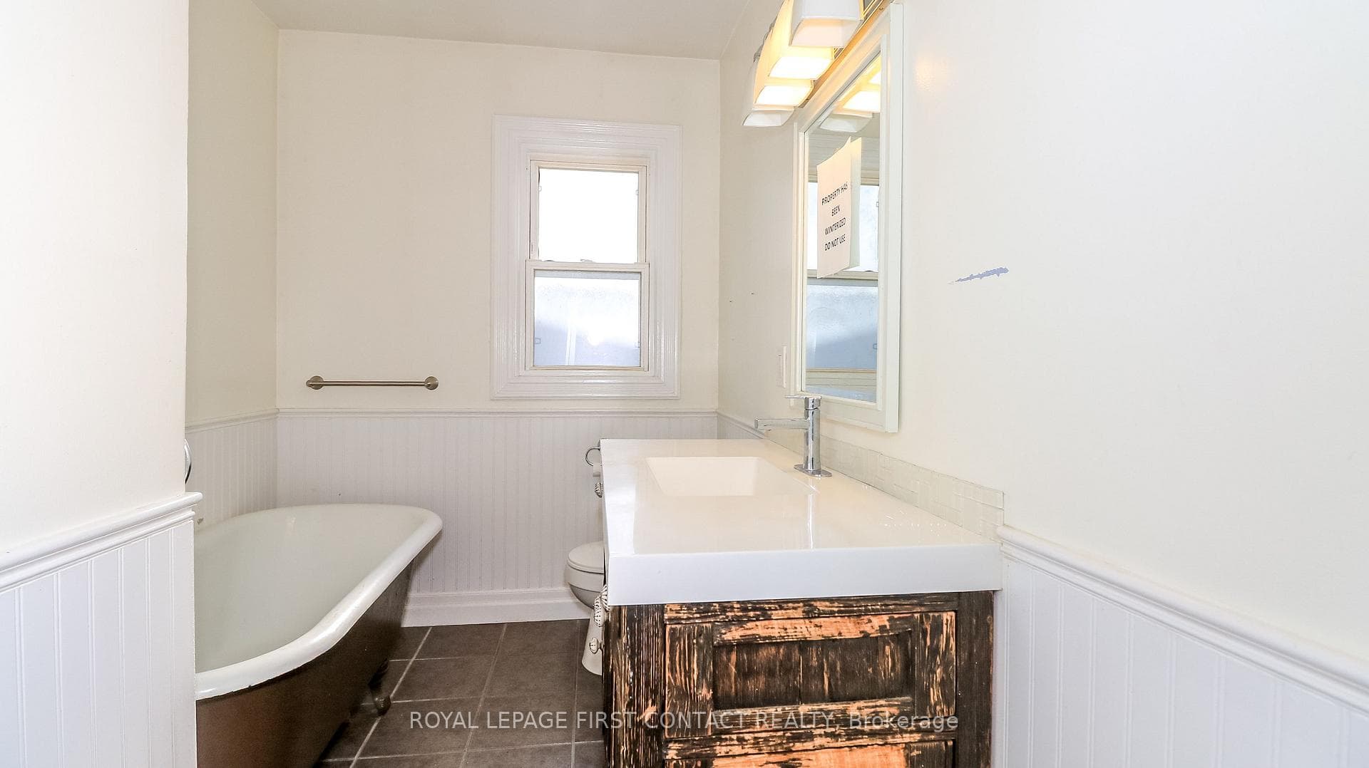 47 Campbell Avenue photo 26