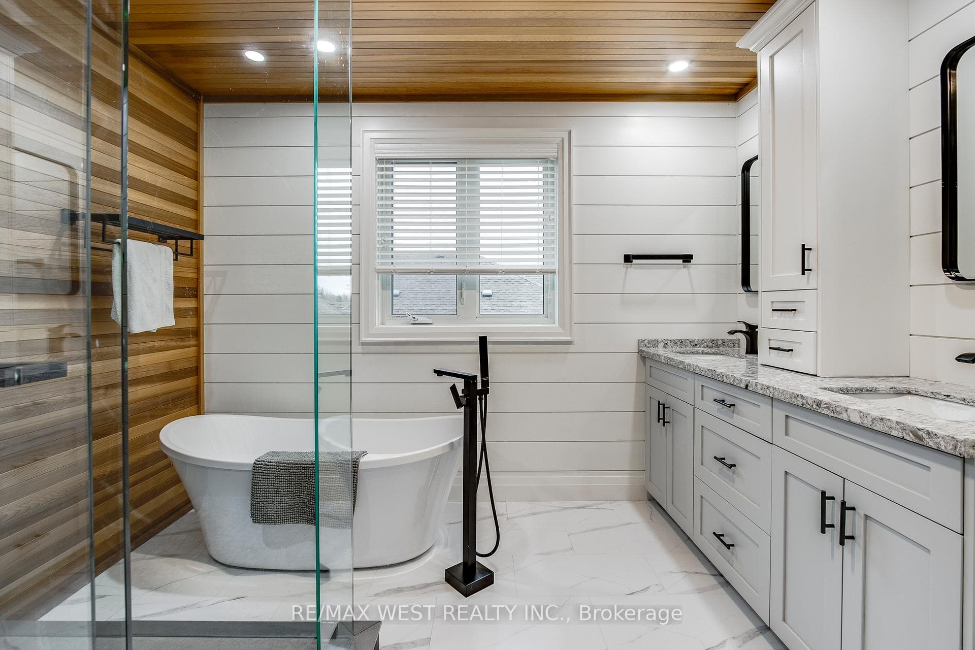 14 Sheppard Drive photo 16