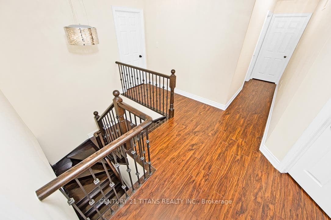 2 Joseph Street photo 12